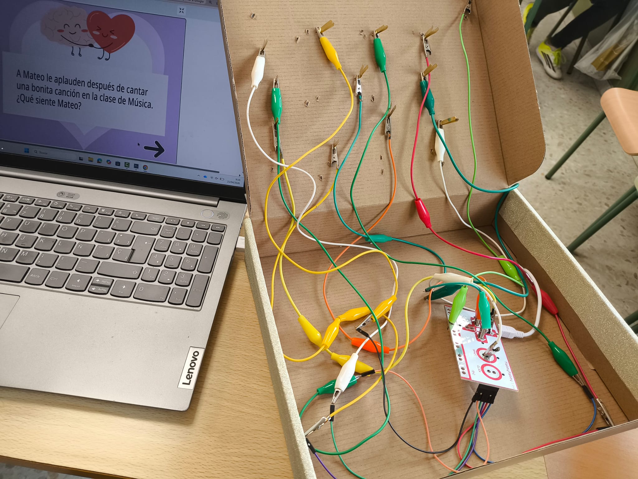 Juego scratch de situaciones emocionales
